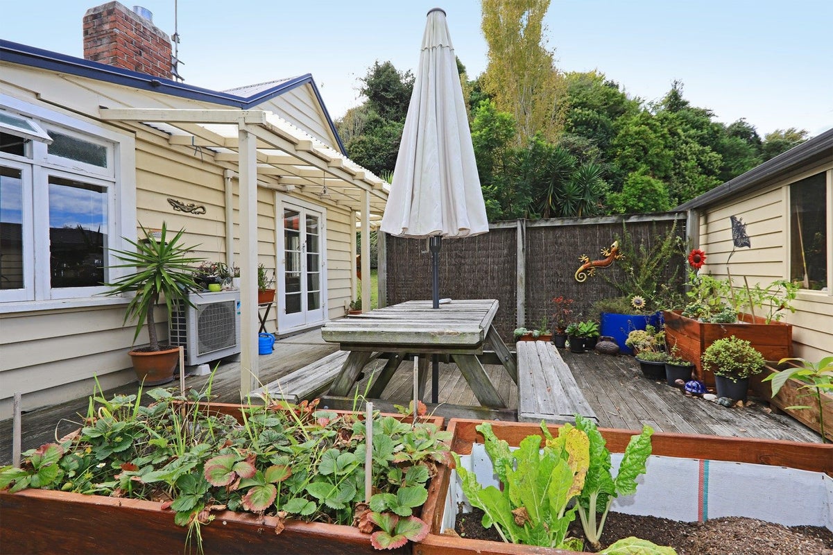 6 Lucknow Terrace, Hospital Hill, Napier - Carousel 1