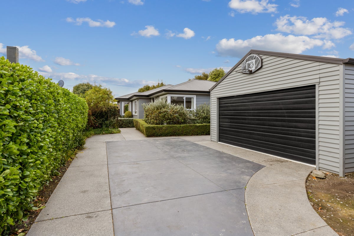 21 Moreland Avenue, Papanui, Christchurch - Carousel 1