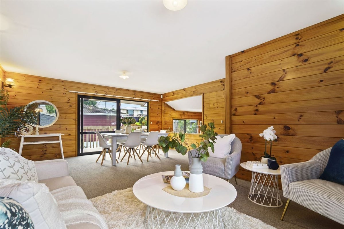 1/11 Sunhaven Avenue, Glenfield, Auckland - Carousel 2