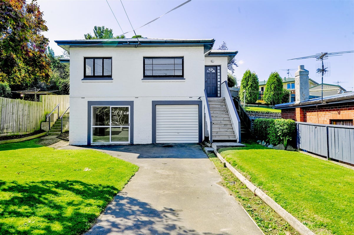 18 Durham Street, Mornington, Dunedin - Carousel 1