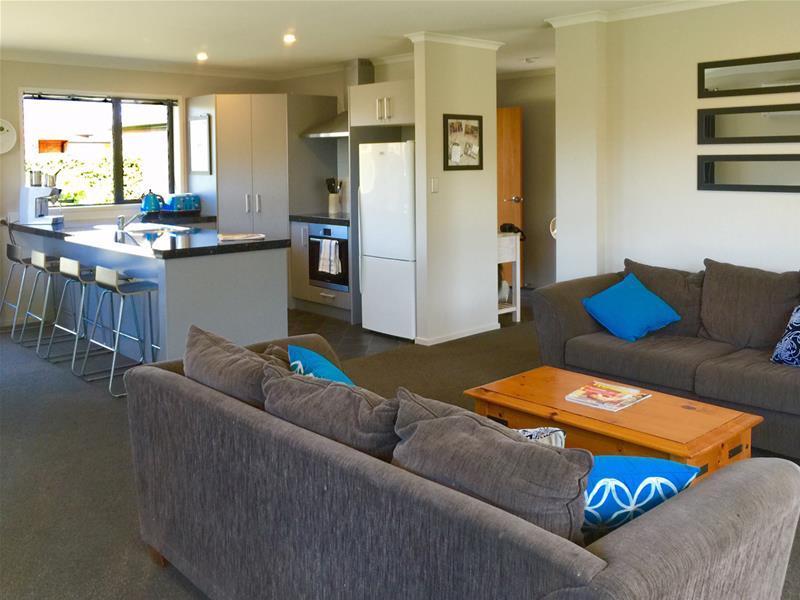 7 Balmoral Mews, Springlands, Blenheim - Carousel 16