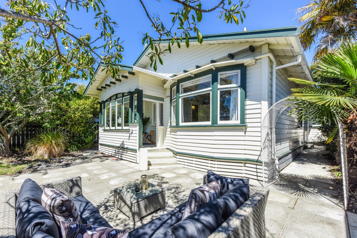 66 Wellington Street, Nelson South, Nelson - Carousel 1