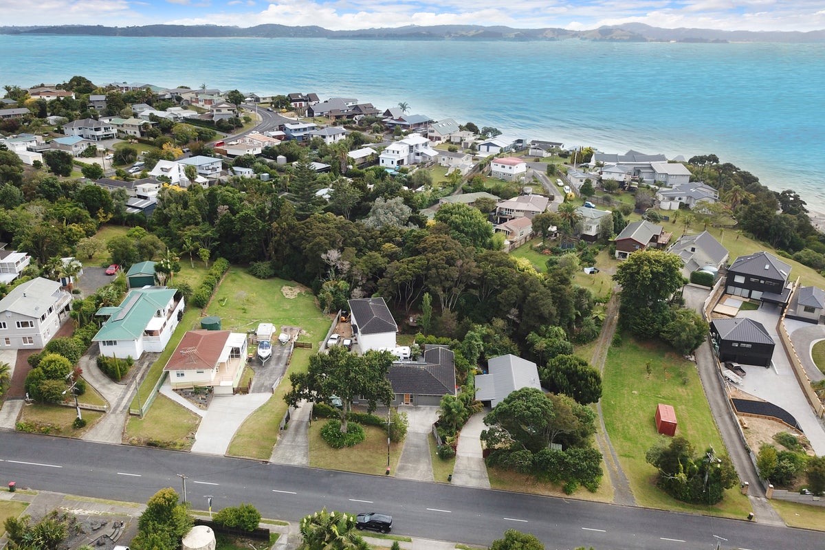 170A Maraetai Drive, Maraetai, Auckland - Carousel 1