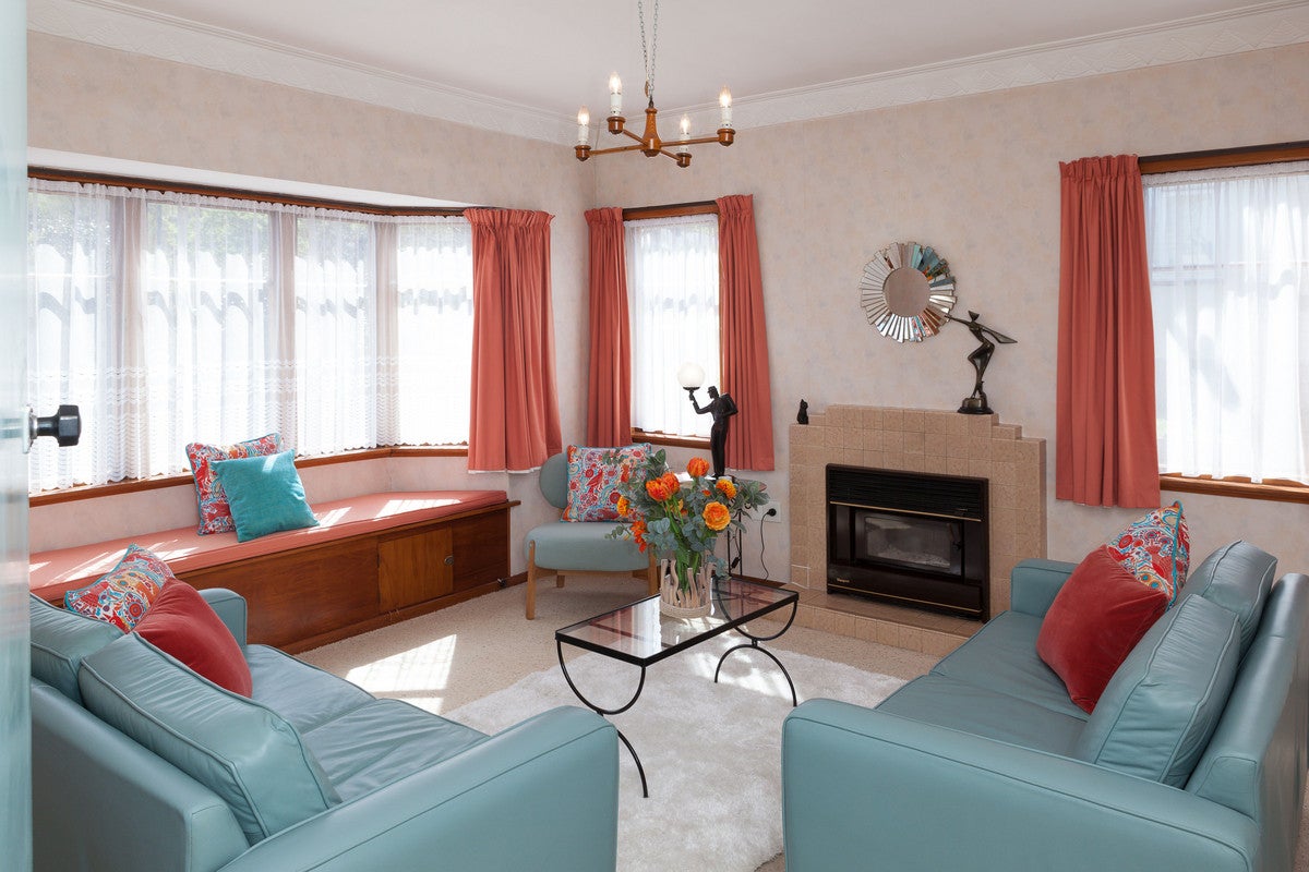 5 Roy Street, Tawa, Wellington - Carousel 2