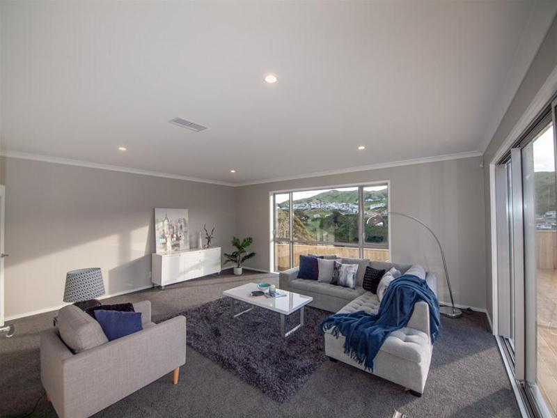 4 Prestwich Rise, Churton Park, Wellington - Carousel 2