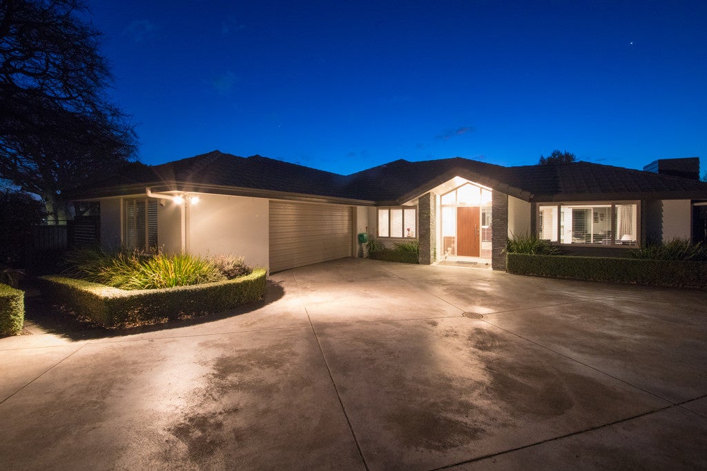 2 Grand Oaks Drive, Awapuni, Palmerston North - Carousel 2
