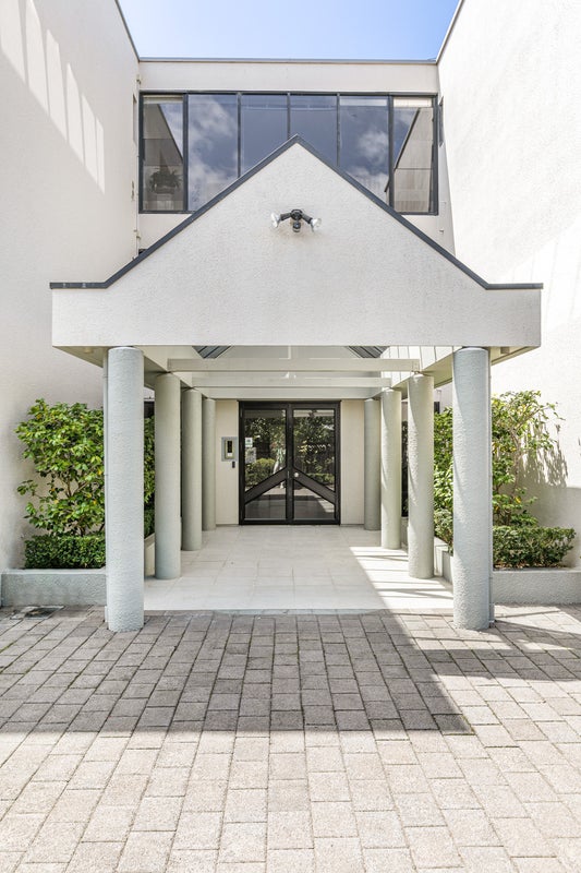 1/10 Sudeley Street, Orakei, Auckland - Carousel 1
