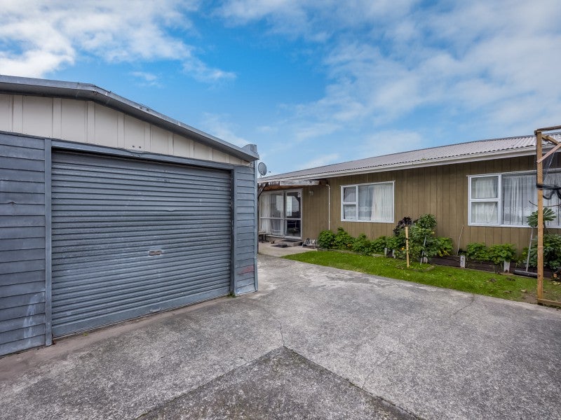 9 Bush Street, Naenae, Lower Hutt - Carousel 12