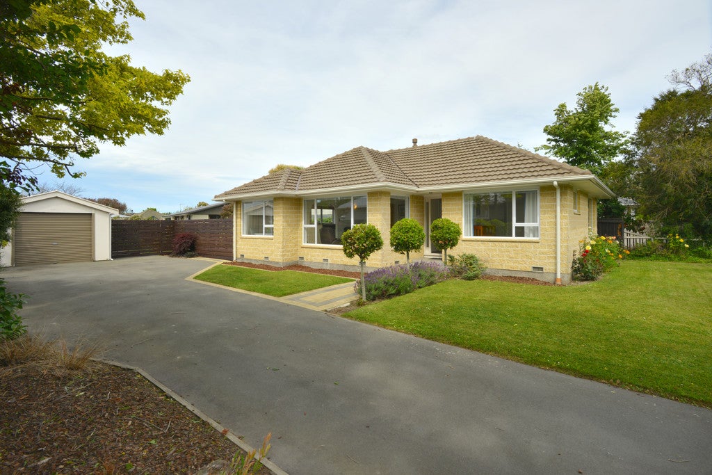 8 Harling Avenue, Hillmorton, Christchurch - Carousel 1