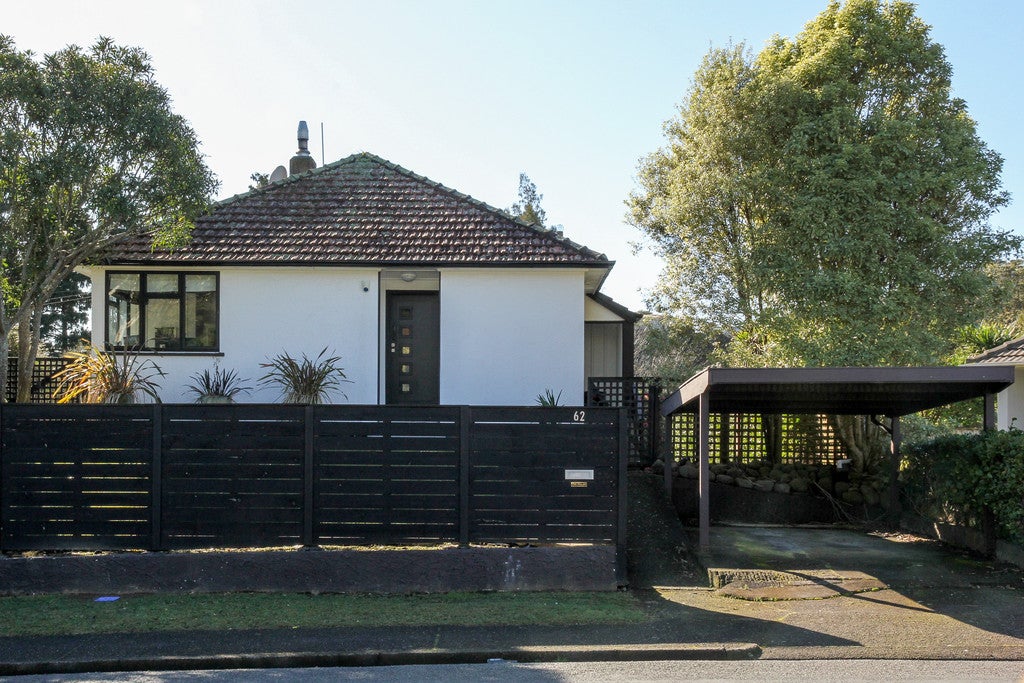 62 Parsons Street, Frankleigh Park, New Plymouth - Carousel 1