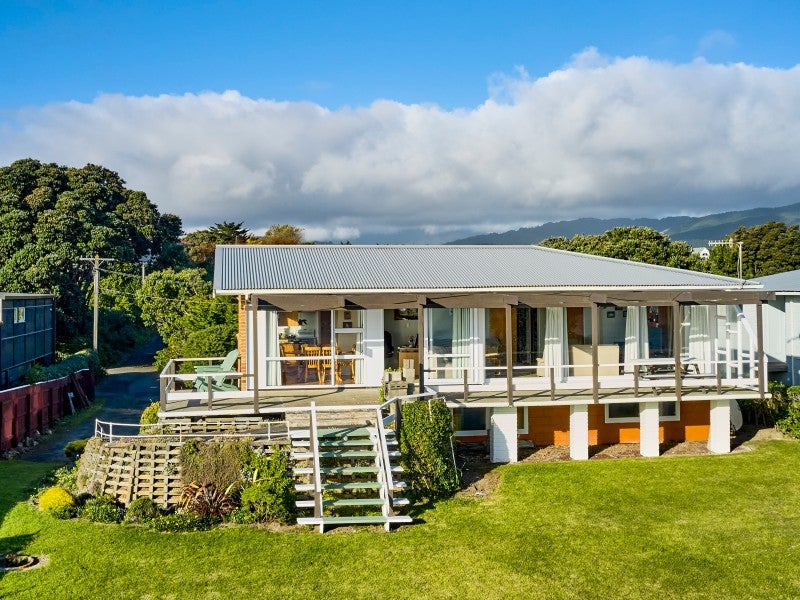 7 Raebern Lane, Raumati Beach, Paraparaumu - Carousel 2