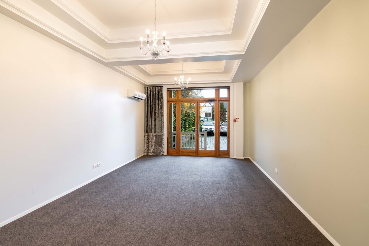 28B MacLaggan, Dunedin Central, Dunedin - Carousel 1