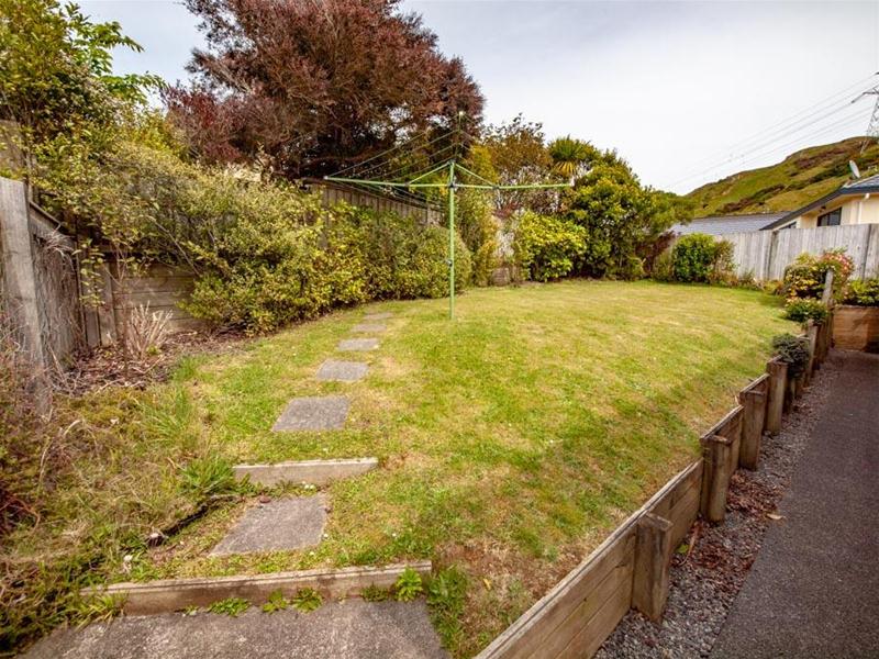 2 Tattenhall Grove, Churton Park, Wellington - Carousel 17
