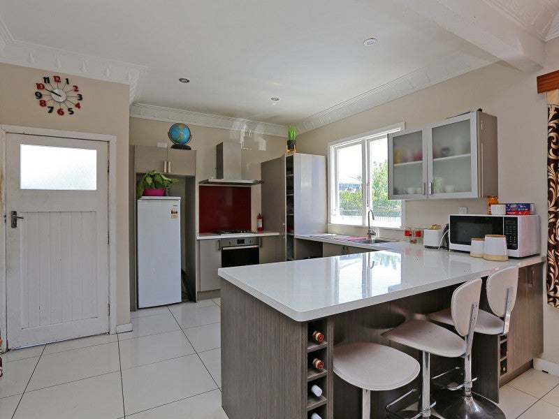 810 St Aubyn Street West, Saint Leonards, Hastings - Carousel 2