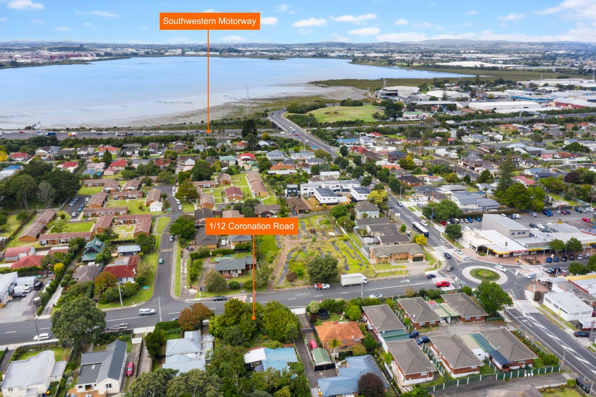 12A Coronation Road, Mangere Bridge, Auckland - Carousel 2