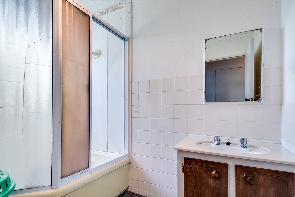 19 Foster Terrace, Onekawa, Napier - Carousel 12