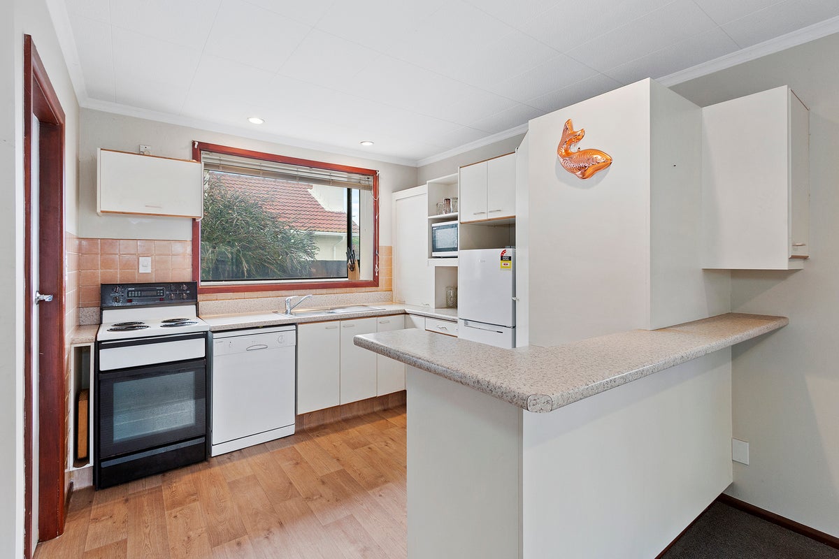 44 Royalist Avenue, North New Brighton, Christchurch - Carousel 2