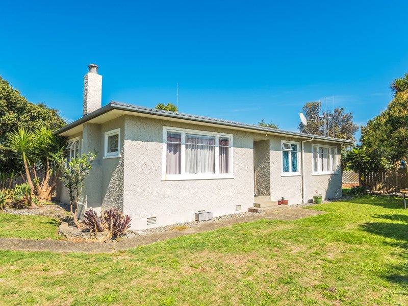 45 Thatcher Street, Castlecliff, Whanganui - Carousel 1