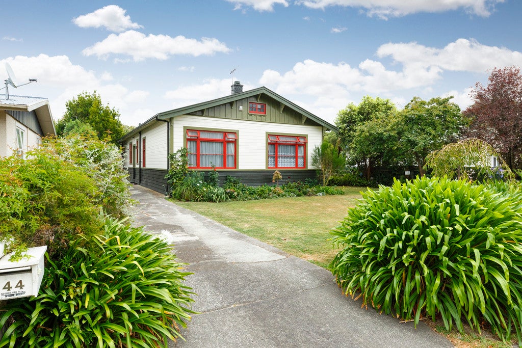 44 Worcester Street, West End, Palmerston North - Carousel 1