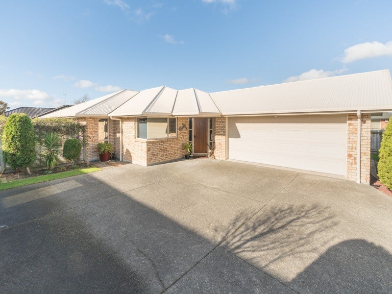 27 Branigan Parade, Kelvin Grove, Palmerston North - Carousel 22