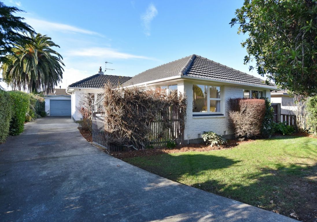 230 Grimseys Road, Redwood, Christchurch - Carousel 1