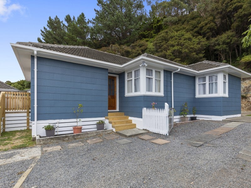 129 Wainuiomata Road, Wainuiomata, Lower Hutt - Carousel 15