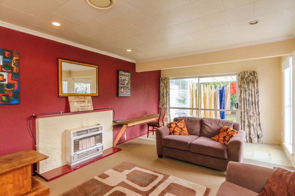 30 Wetherby Grove, Wainuiomata, Lower Hutt - Carousel 2