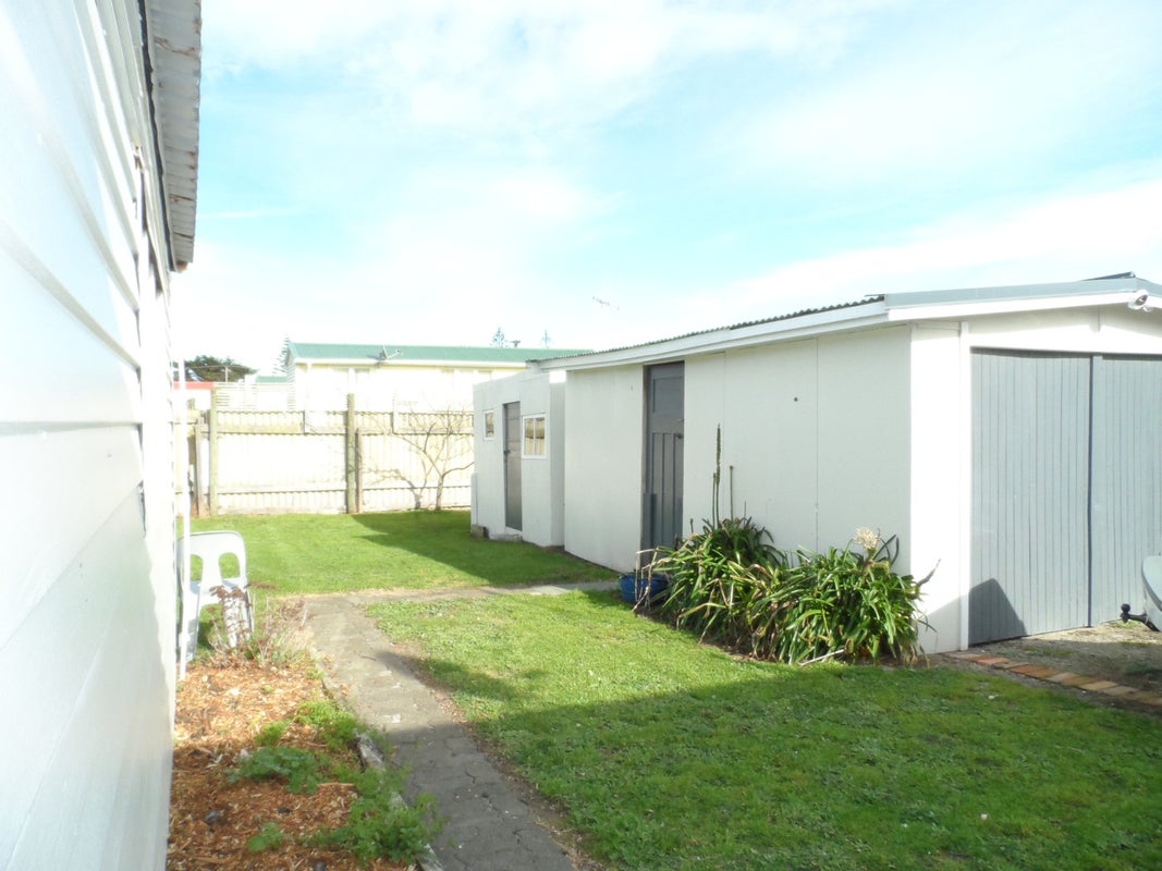 21 Aotea Street, Castlecliff, Whanganui - Carousel 3