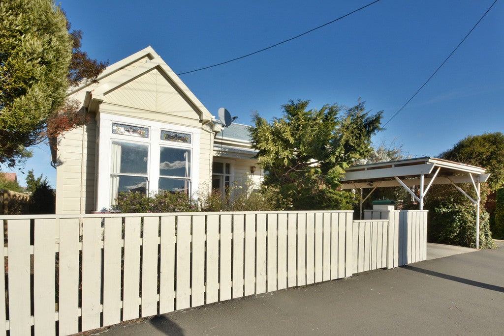 4 Marlow Street, Saint Kilda, Dunedin - Carousel 1