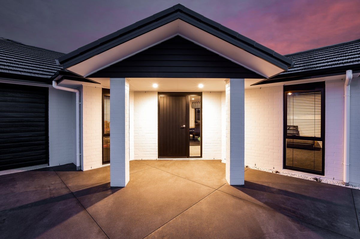 16 Clifford Close, Leamington, Cambridge - Carousel 2