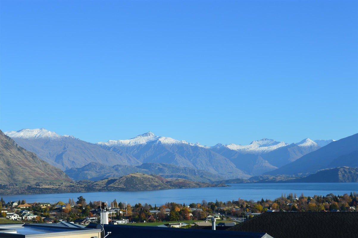 10 Mataraki Place, Wanaka - Carousel 1