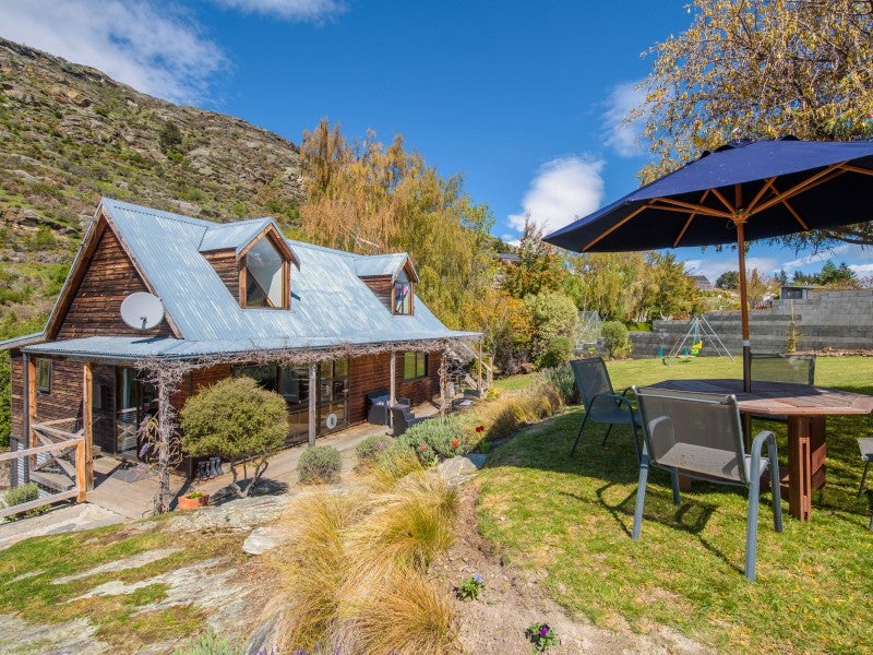 194 Peninsula Road, Kawarau Falls, Queenstown - Carousel 1