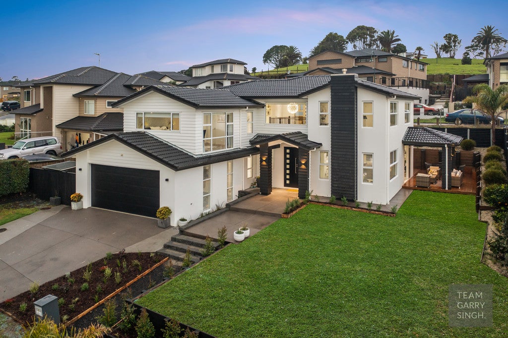 9 Henriette Place, The Gardens, Auckland - Carousel 1