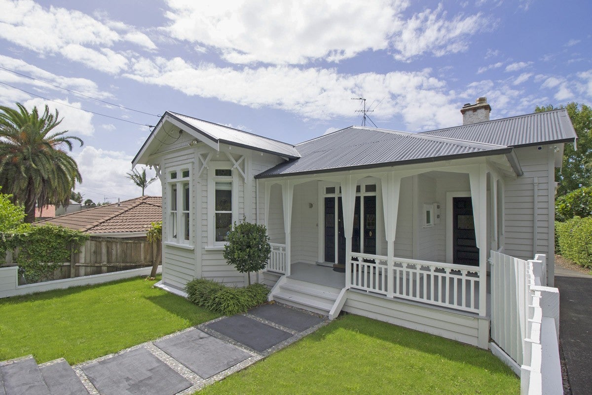 83 Western Springs Road, Morningside, Auckland - Carousel 1