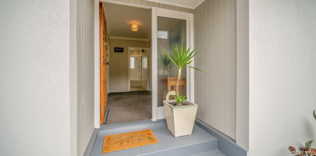 15 Taupata Street, Redcliffs, Christchurch - Carousel 2