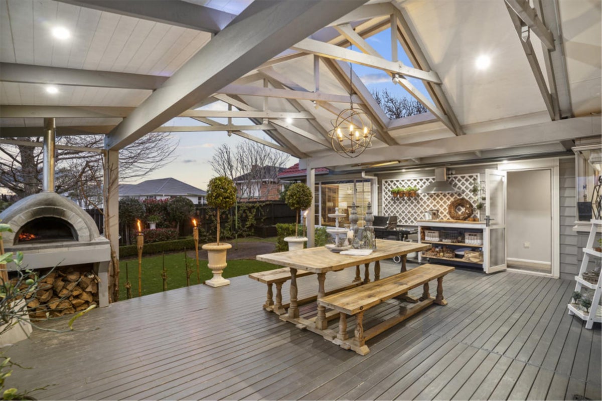 12 Oakdale Road, Mount Roskill, Auckland - Carousel 2
