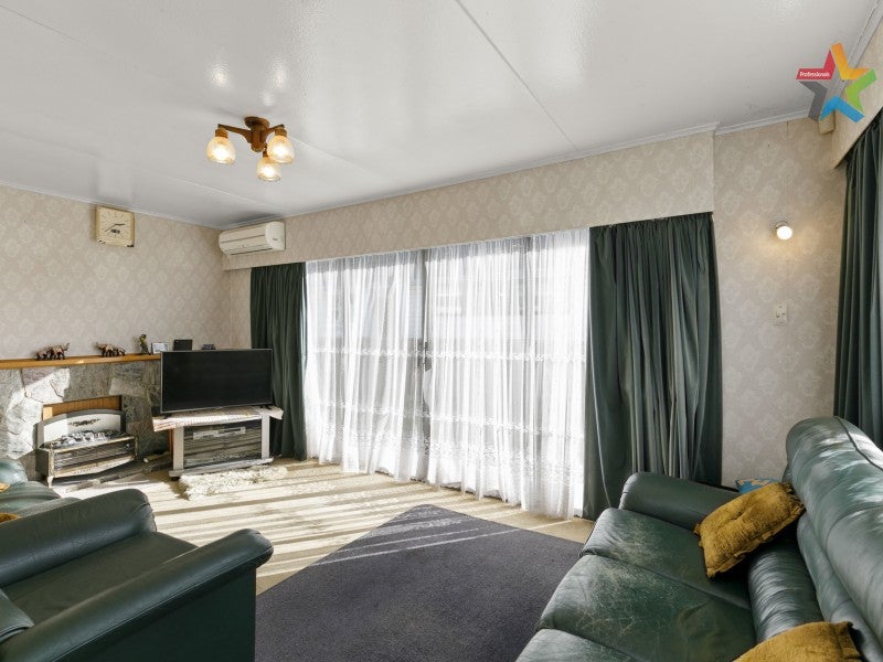 2/59 Chapman Crescent, Naenae, Lower Hutt - Carousel 2