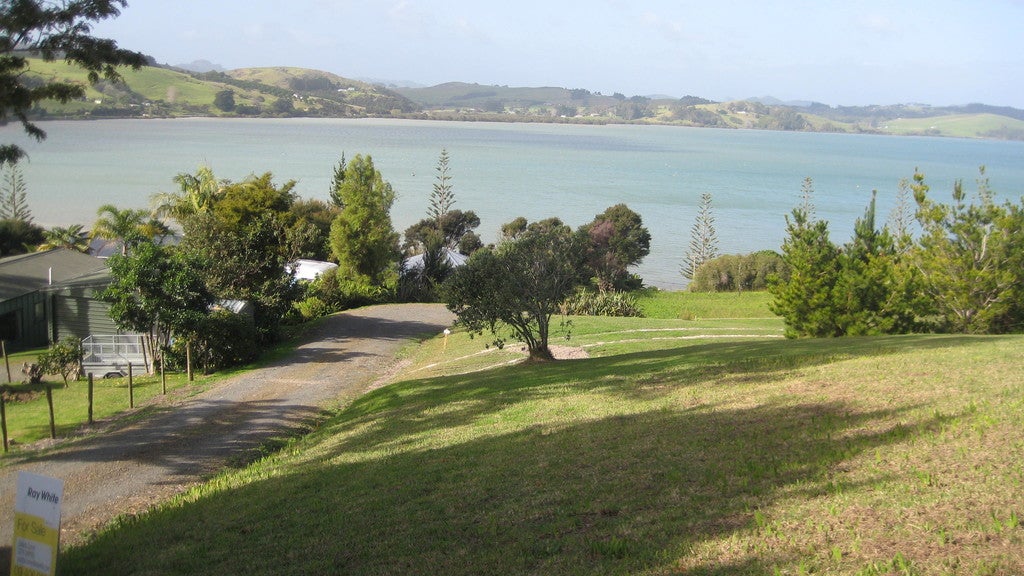 51 Peninsula Parade, Hihi, Mangonui - Carousel 2