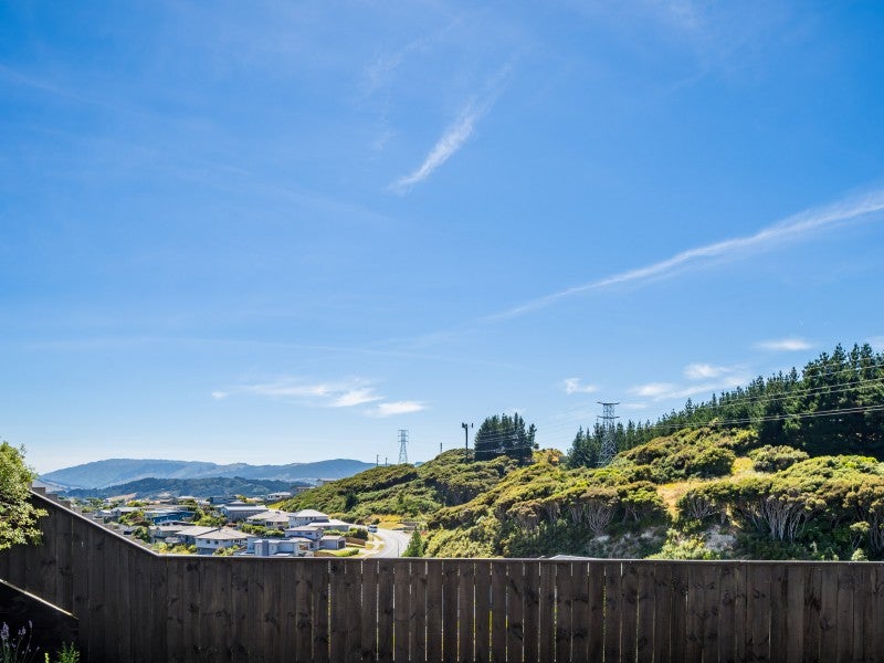 59 James Cook Drive, Whitby, Porirua - Carousel 20