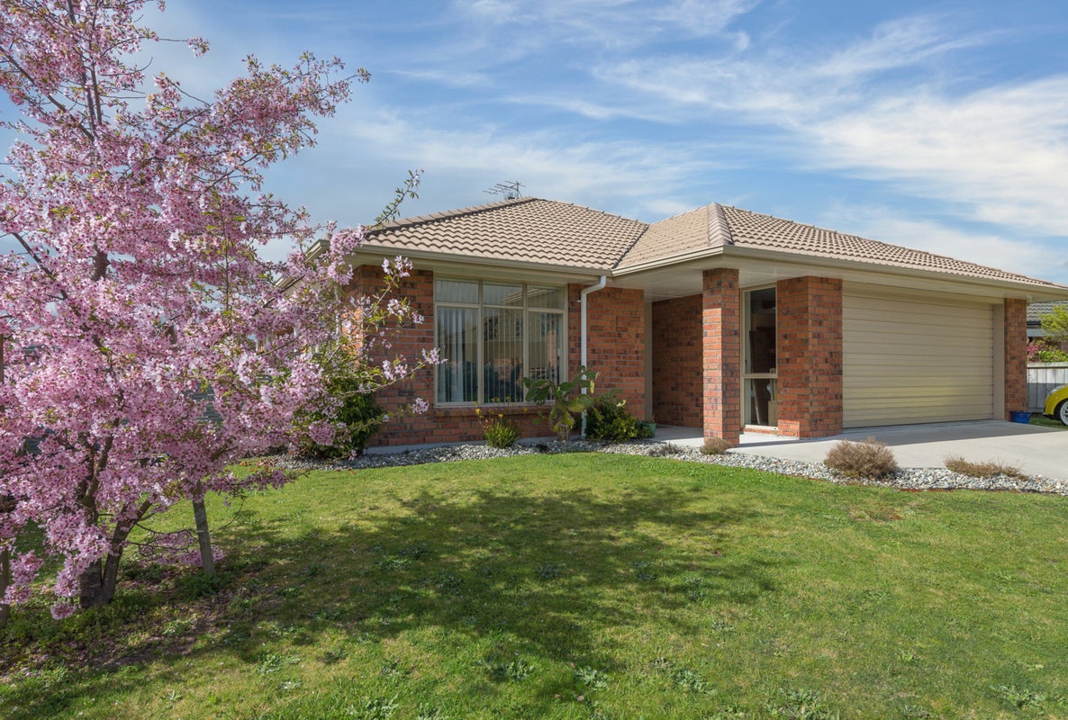24 Kinder Place, Ngongotaha, Rotorua - Carousel 1