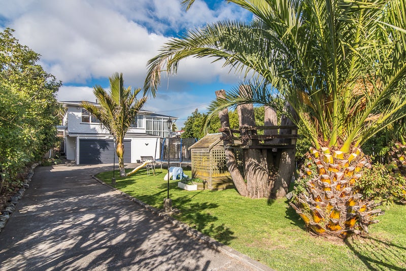6 Michael Road, Paraparaumu Beach, Paraparaumu - Carousel 2