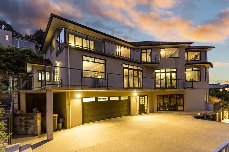 68 Connell Street, Waverley, Dunedin - Carousel 1