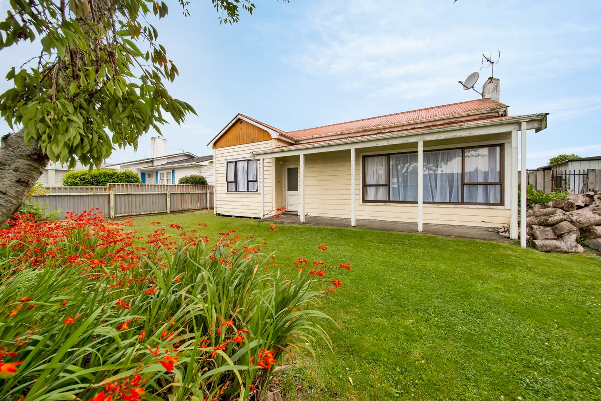 184 High Street, Eltham, Eltham - Carousel 2