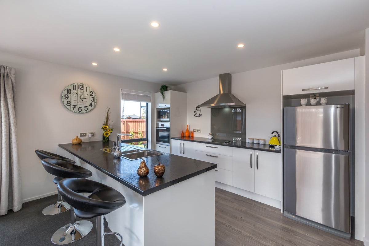 5 Katrine Drive, Marshland, Christchurch - Carousel 2
