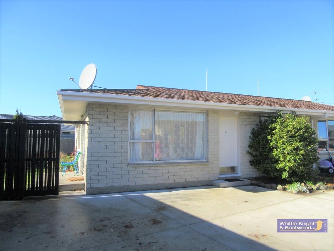 4/8 Bowen Street, Upper Riccarton, Christchurch - Carousel 1