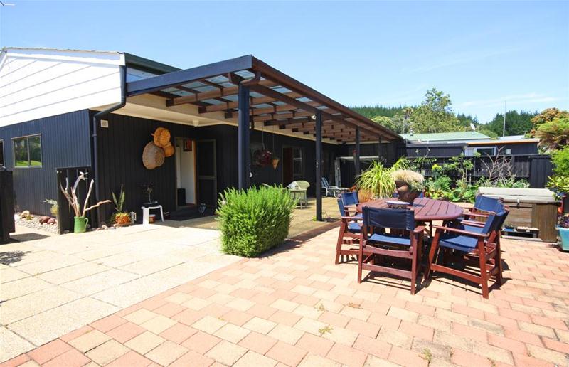 123B Onemana Drive, Onemana, Whangamata - Carousel 1