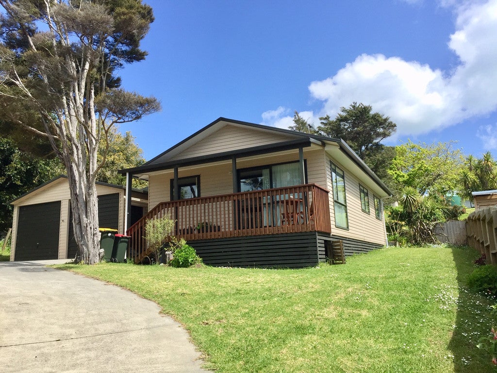 14 Swordfish Place, Maraetai, Auckland - Carousel 1