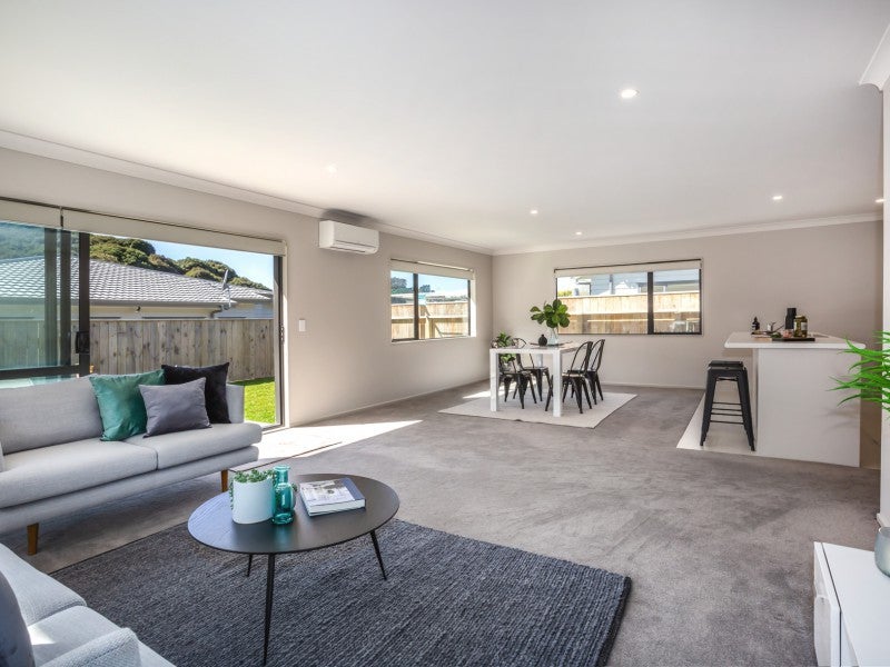 26 Moonsail Drive, Whitby, Porirua - Carousel 2