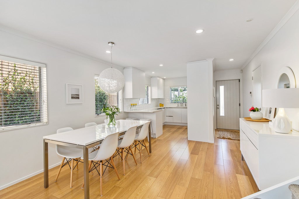 19D Nimstedt Avenue, Oteha, Auckland - Carousel 2