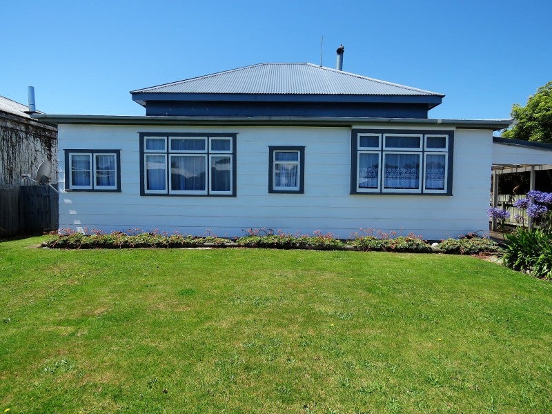 89 Peel Street, Westport, Westport - Carousel 1